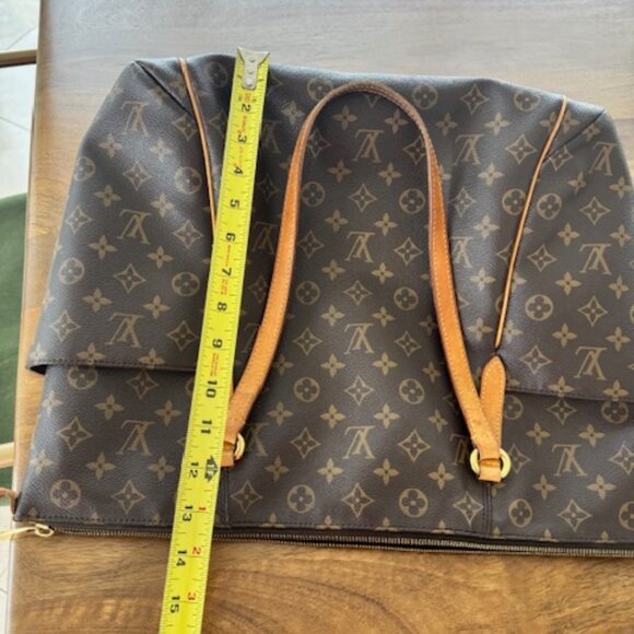 Louis Vuitton Totally MM Tote Bag - Picture 3 of 13